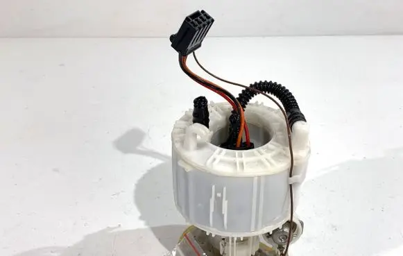 Mercedes-Benz CLS C257 In-tank fuel pump 2101-971370