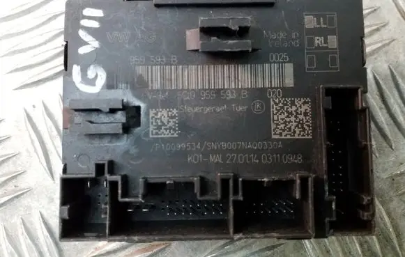 Volkswagen Golf VII Door central lock control unit/module 5Q0959593B