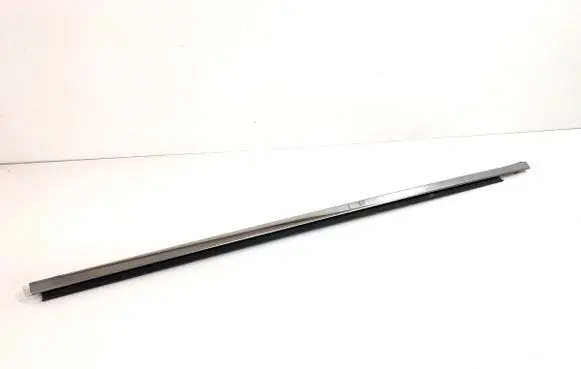 Renault Arkana Front door windshield rail 