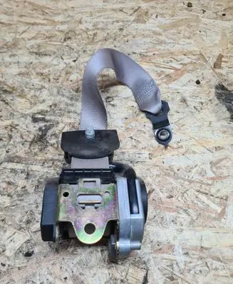 Mercedes-Benz E W211 Front seatbelt 561014601 008L000 21108