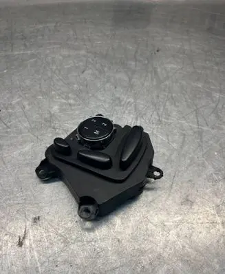 Mercedes-Benz E W211 Seat control switch 2118207710