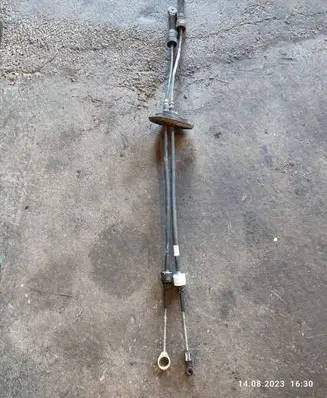 Renault Laguna III Gear shift cable linkage 8200743570