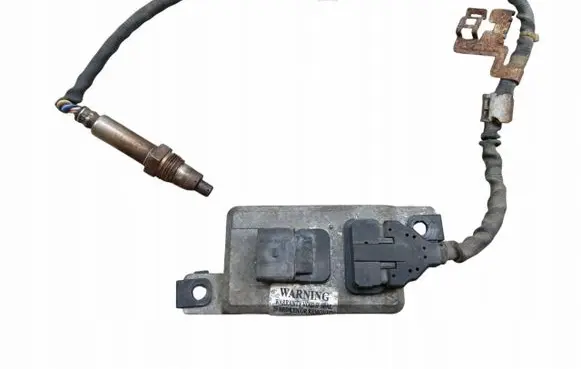Volkswagen PASSAT Lambda probe sensor 03L907807D