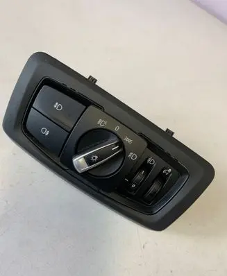BMW 2 F46 Light switch 9865814 9262959