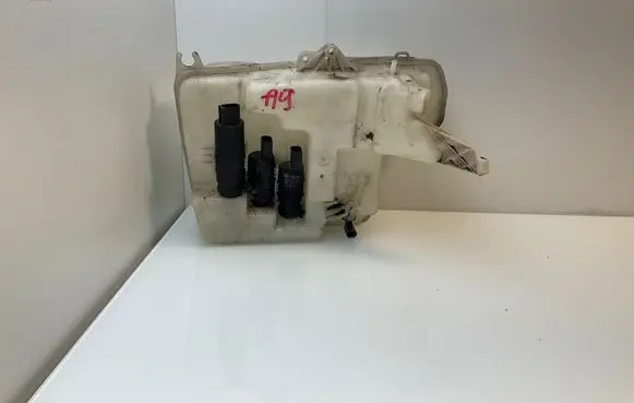BMW 5 E60 E61 Windshield washer fluid reservoir/tank 7179451 7179450 7179449