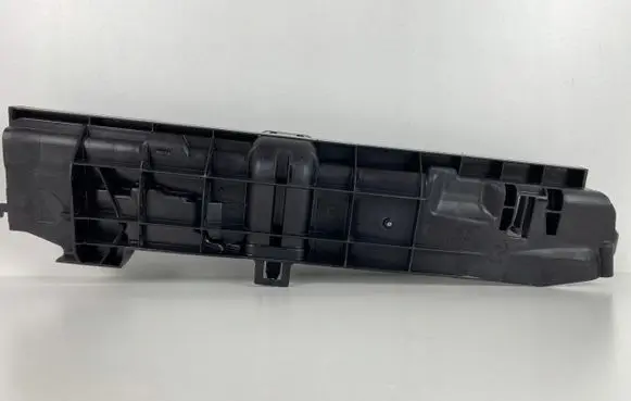 BMW 1 E81 E87 Radiator trim 8200065257