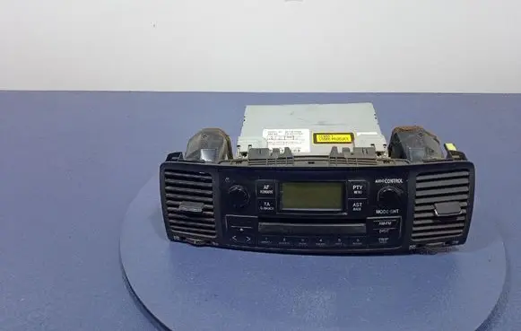 Radio/CD/DVD/GPS head unit