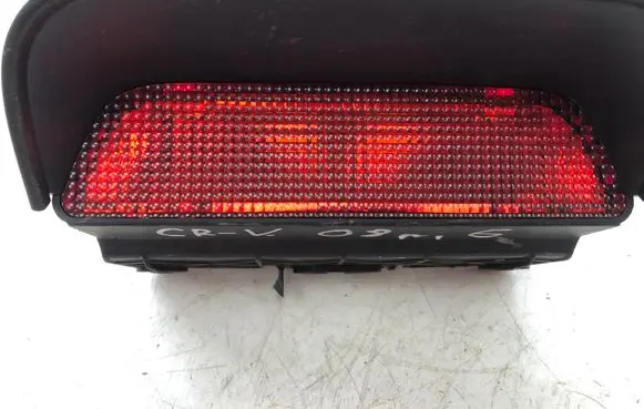 Honda CR-V Third/center stoplight P6939