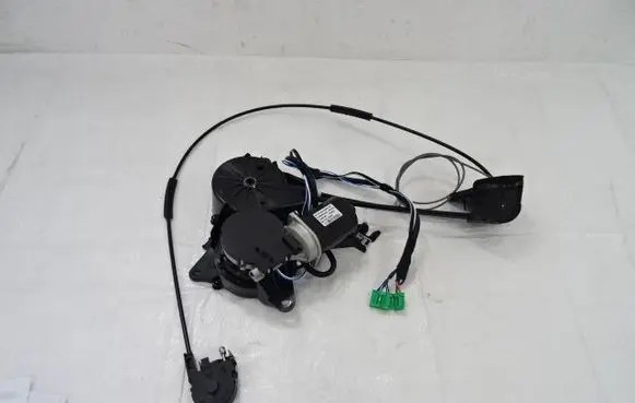 Peugeot Traveller Rear window lifting mechanism without motor 9808246680