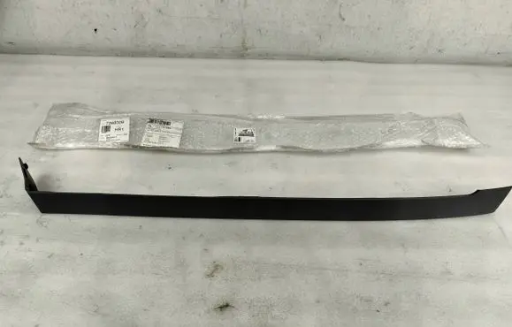 Opel Vivaro Sliding door trim (molding) 9808384080