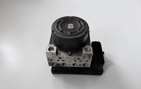 Peugeot 208 ABS Pump 9806891780
