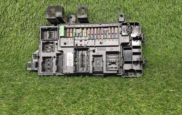 Ford Mustang VI Power management control unit FR3T15604BK A2C7432871200