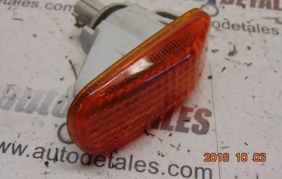 Honda CR-V Front fender indicator light 6R016528