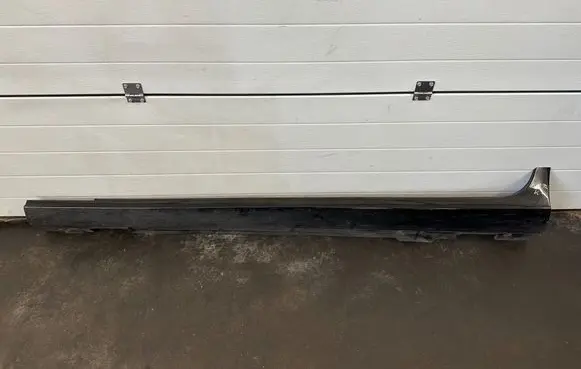 Mercedes-Benz CLS C218 X218 Sill A2186900340