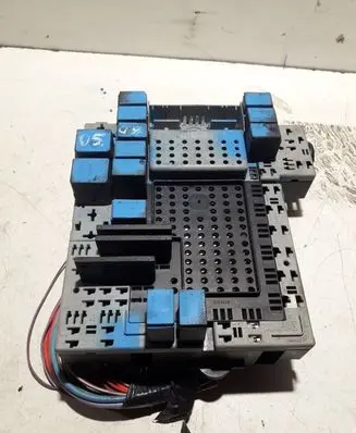 Volvo V70 Comfort/convenience module 8688374