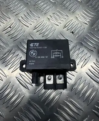 BMW X5 F15 Coolant fan relay 9198302 231324A201330