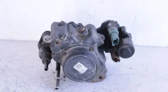 Peugeot Expert Fuel injection high pressure pump 9424A050A 9687959180 0492280FGR