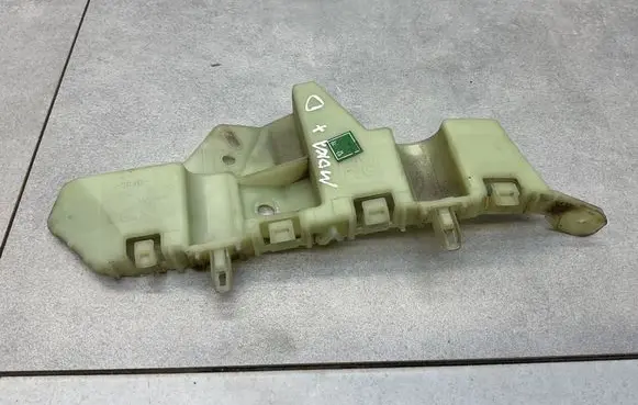 Opel Mokka X Front bumper mounting bracket 42566651