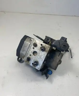 Audi A6 S6 C5 4B ABS Pump 3B0614111