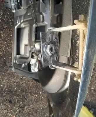 Ford Mondeo MK IV Tailgate/trunk/boot hinge