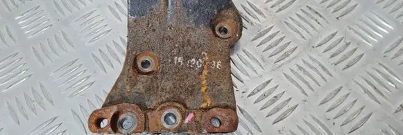 Isuzu D-Max Engine mounting bracket