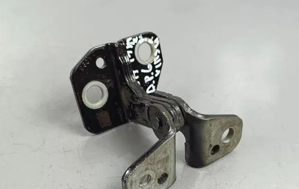 Jeep Grand Cherokee Rear door upper hinge