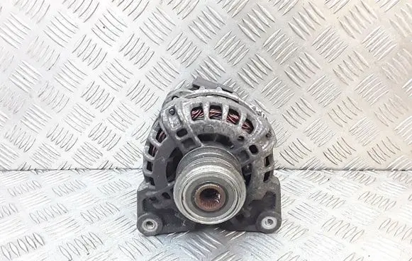 Renault Sandero I Generator/alternator 231008386r