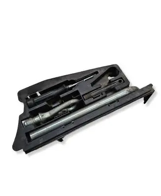 Audi A6 S6 C6 4F Tool set 
