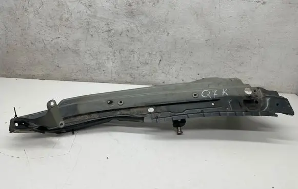 Audi Q7 4L Fender mounting bracket 4L0805175 2313