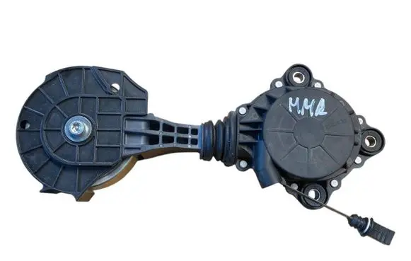 BMW 3 F30 F35 F31 Alternator belt tensioner 7598832 11287598832
