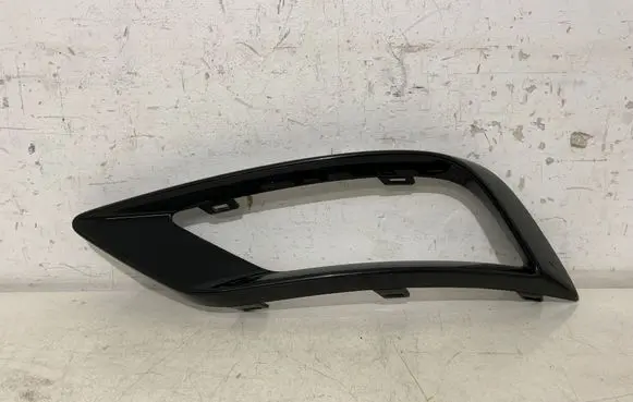 Front bumper lower grill