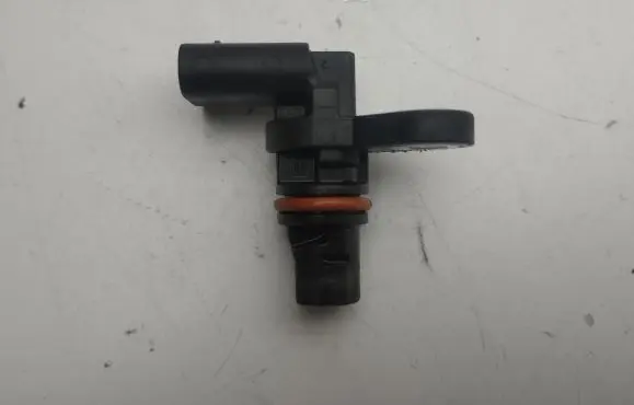Audi A1 Camshaft position sensor 05E907601C