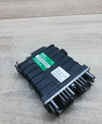 Volkswagen PASSAT B3 Engine control unit/module ECU 443907403 0280000711