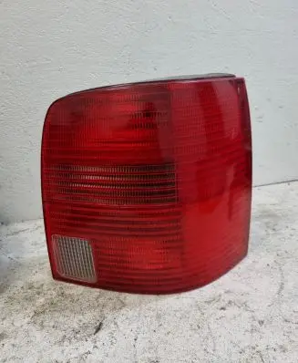 Volkswagen PASSAT B5 Rear/tail lights