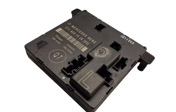 Mercedes-Benz E W212 Door control unit/module 2118201526 356805