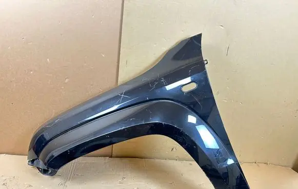 Volkswagen Amarok Fender 2M0821105 2H0807183