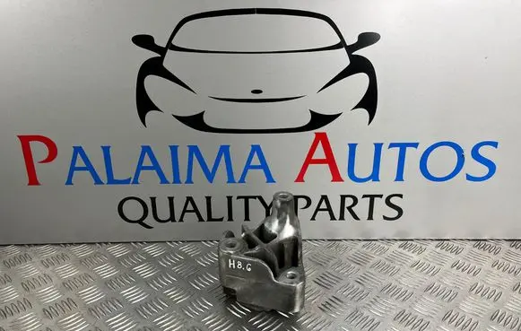 Ford Mondeo MK V Gearbox mounting bracket DS736P093BB