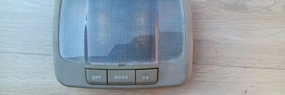 KIA Opirus Rear seat light