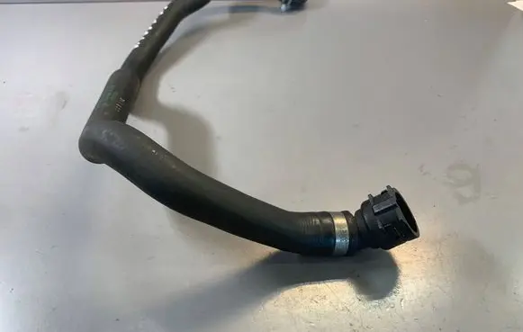 BMW 5 GT F07 Engine coolant pipe/hose 9119178 15476810