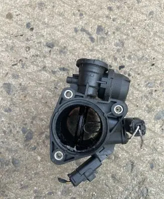 Ford Focus Throttle valve 9647474880