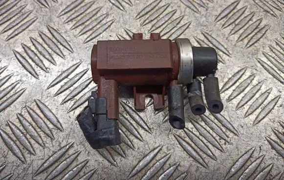 Ford Focus Valve vacuum 70096803