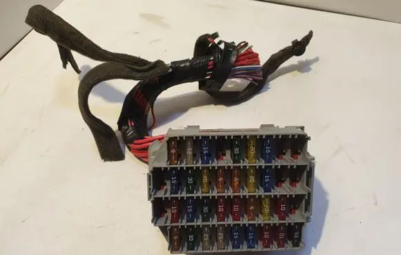 Volvo S80 Fuse module 9162439