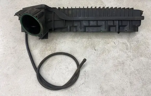 Volvo V70 Intake manifold 31293294