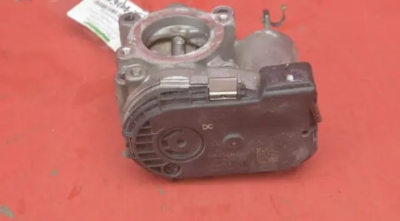 Nissan Qashqai Throttle body valve A2821410200
