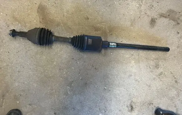 Dodge Nitro Front driveshaft P52114570AB 52114570AB P52114570A