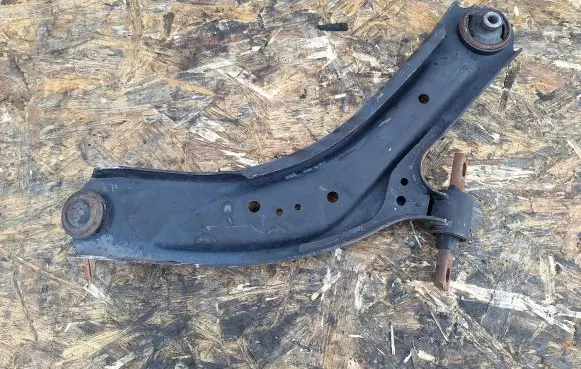 Nissan Qashqai Front control arm