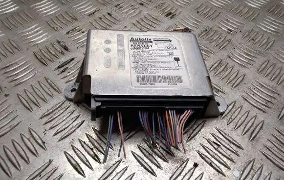 Renault Megane II Airbag control unit/module 8200411004 604289600