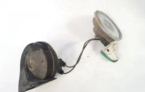 Peugeot 807 Horn signal e30055306