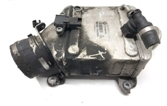 BMW 7 F01 F02 F03 F04 Intercooler radiator 7575404