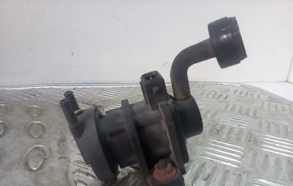 Opel Zafira A Turbo solenoid valve 4715396 4534375